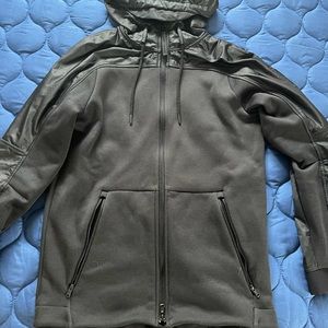 Under Armour Mens Swacket Size Small